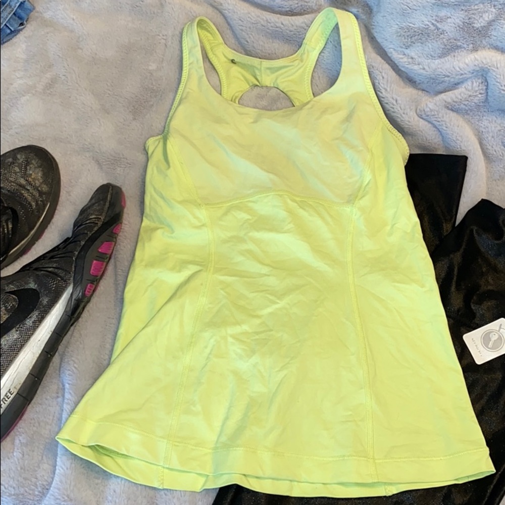 Lululemon supportive Athletic Tank 4 6